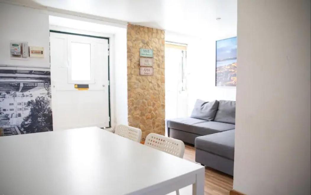 Apartamento Com Terraco E Churrasqueira Apartman Lisboa Kültér fotó